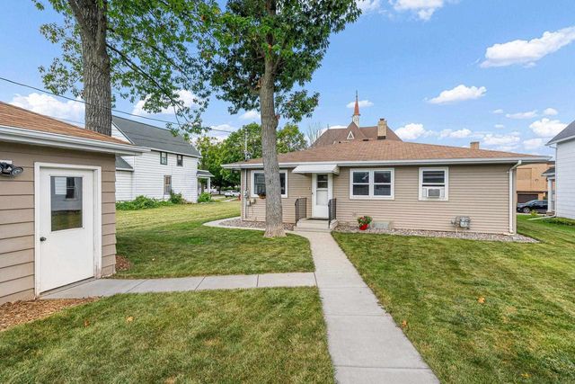 123 W 8TH STREET, Kaukauna, WI 54130
