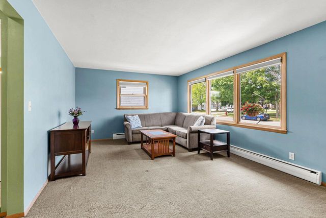 123 W 8TH STREET, Kaukauna, WI 54130