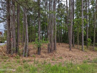 2520 Henderson Drive, Jacksonville, NC 28546