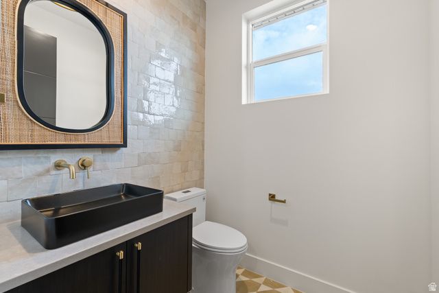 501 W DEVEY DR, Alpine, UT 84004