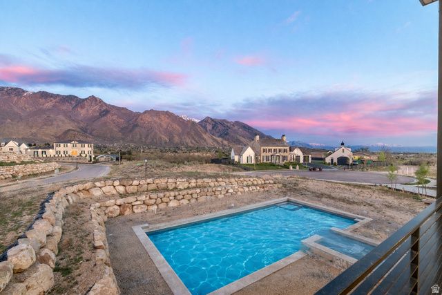 501 W DEVEY DR, Alpine, UT 84004