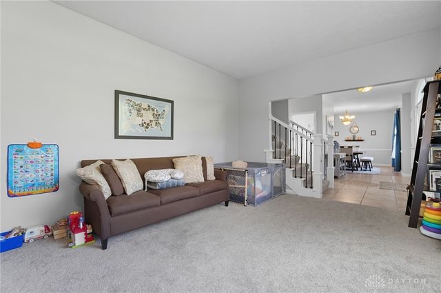 8455 London Court, Springboro, OH 45066