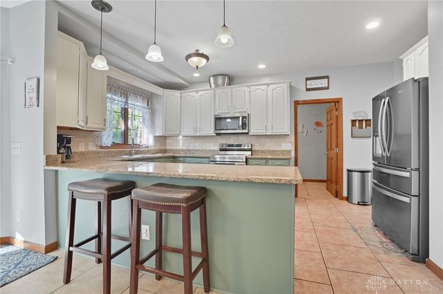 8455 London Court, Springboro, OH 45066