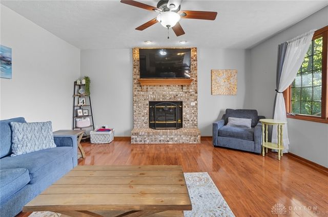 8455 London Court, Springboro, OH 45066