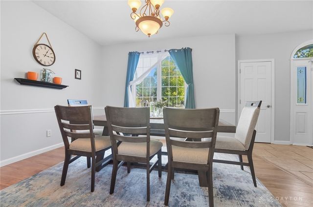 8455 London Court, Springboro, OH 45066