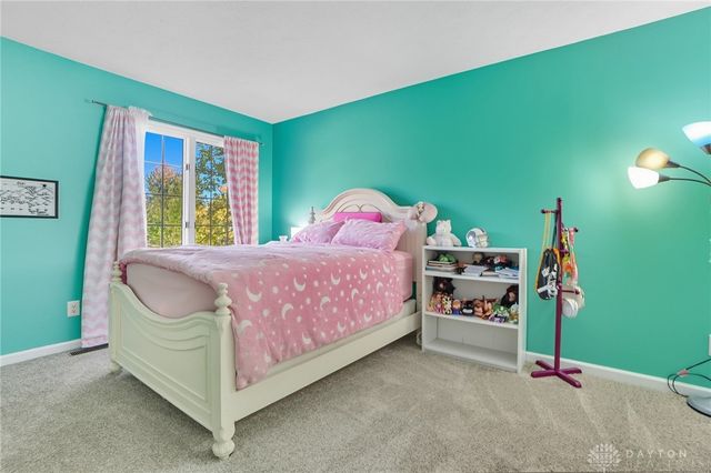 8455 London Court, Springboro, OH 45066