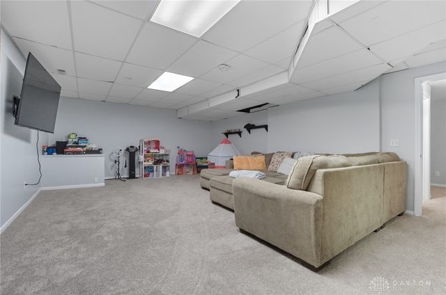 8455 London Court, Springboro, OH 45066