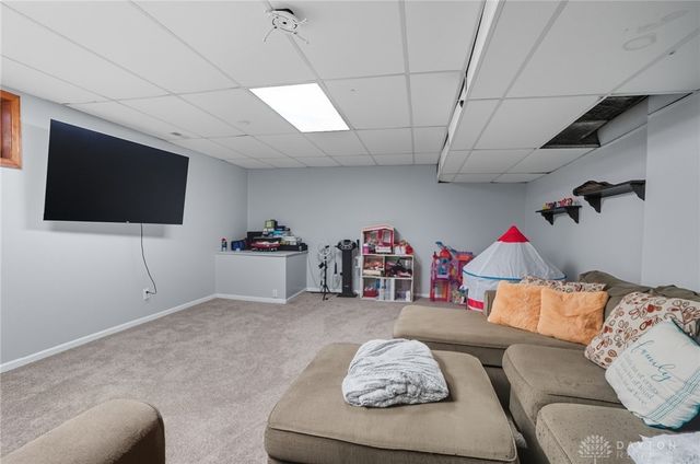 8455 London Court, Springboro, OH 45066