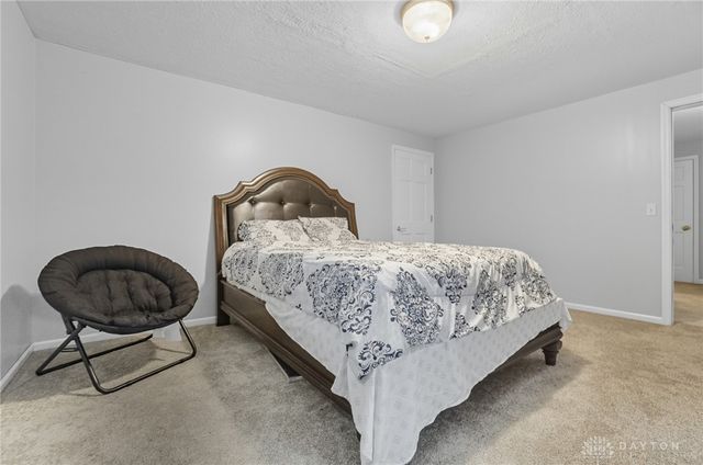 8455 London Court, Springboro, OH 45066