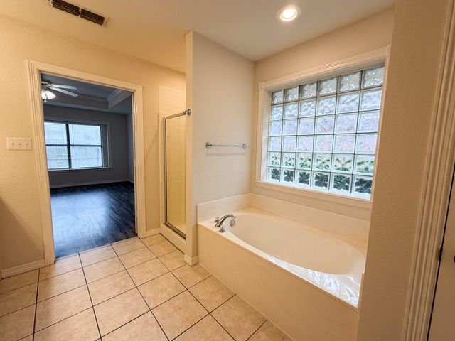 708 Nandina Way, Waxahachie, TX 75165