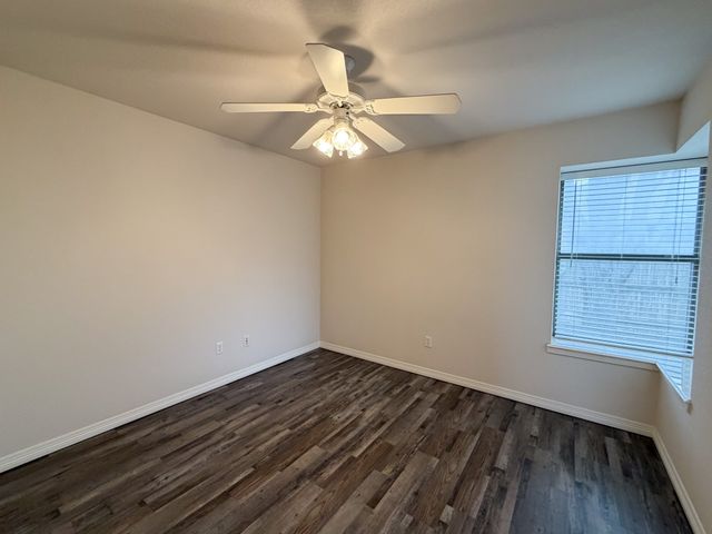 708 Nandina Way, Waxahachie, TX 75165