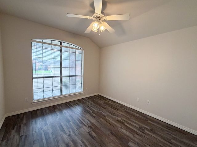 708 Nandina Way, Waxahachie, TX 75165