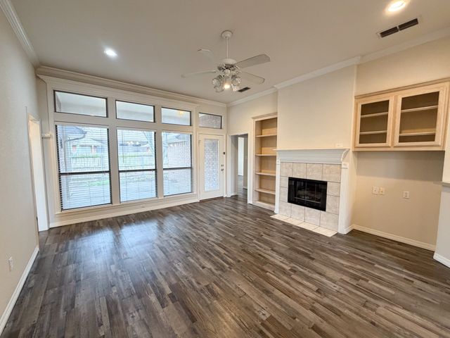 708 Nandina Way, Waxahachie, TX 75165