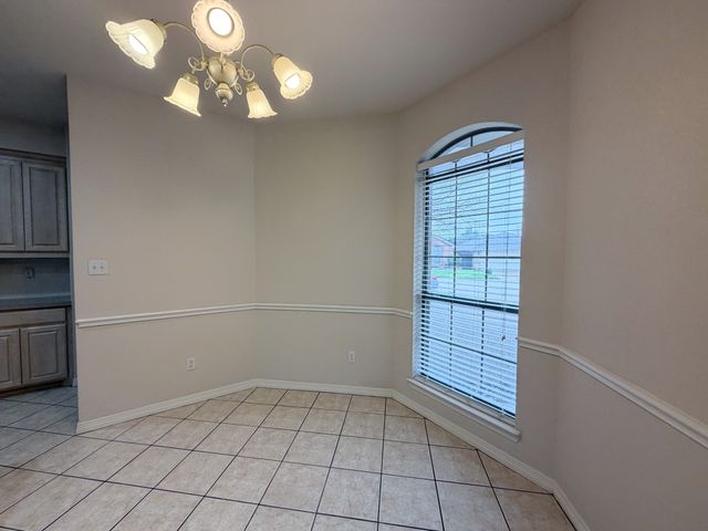 708 Nandina Way, Waxahachie, TX 75165