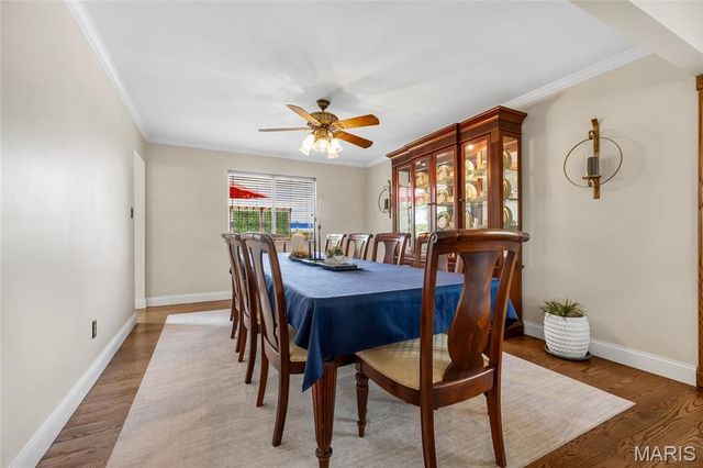 16 La Rochelle Court, Lake St Louis, MO 63367