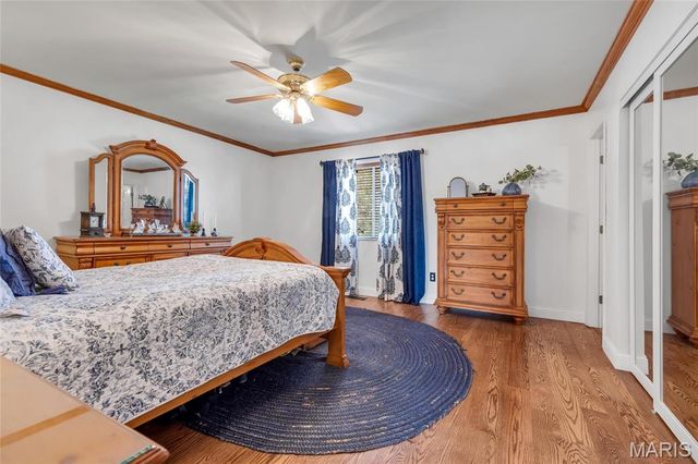 16 La Rochelle Court, Lake St Louis, MO 63367