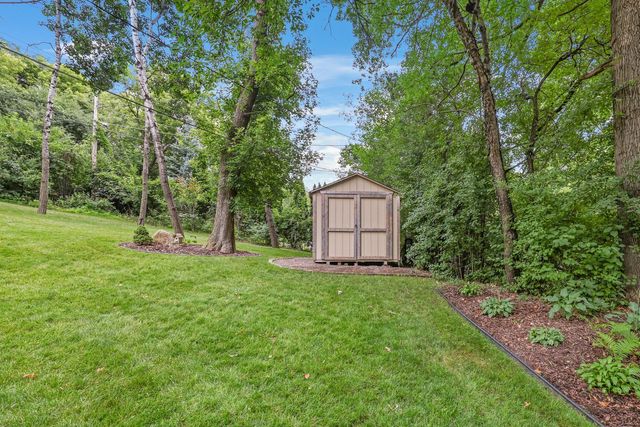 13529 1st Avenue S, Burnsville, MN 55337