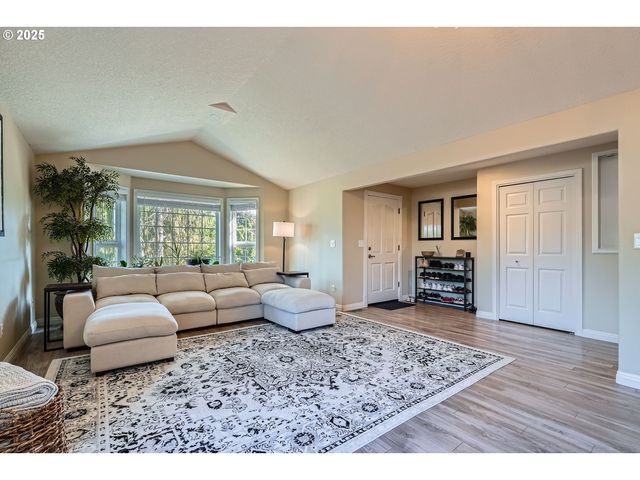 5305 Ne 70TH Cir, Vancouver, WA 98661