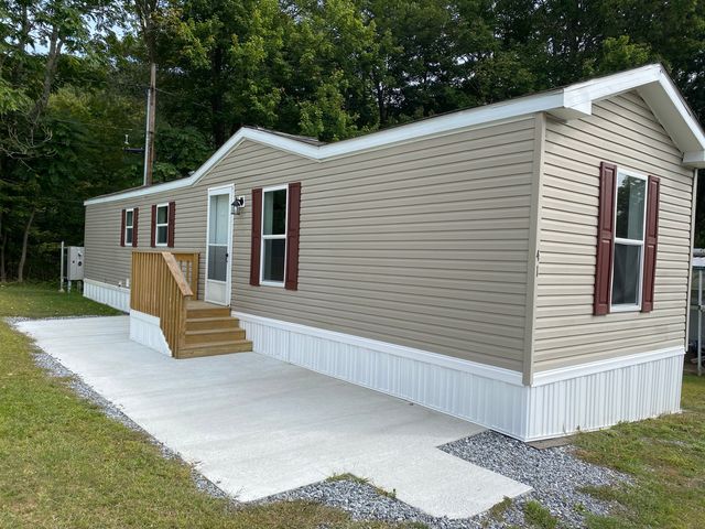 108 Clark Road 41, Naugatuck, CT 06770