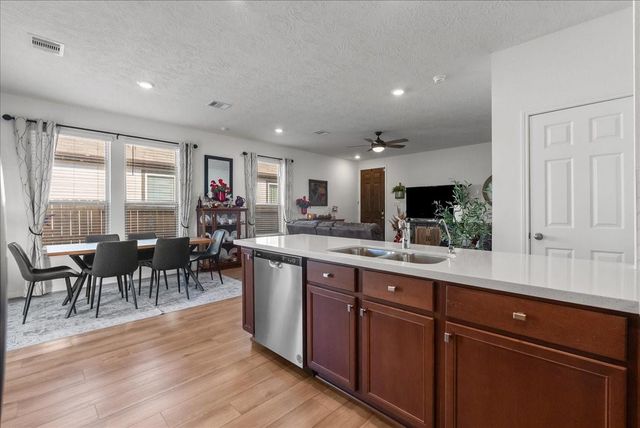 712 Allana Lane, Alvin, TX 77511