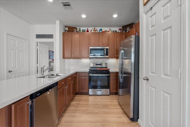 712 Allana Lane, Alvin, TX 77511