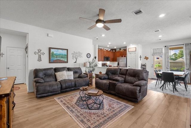 712 Allana Lane, Alvin, TX 77511