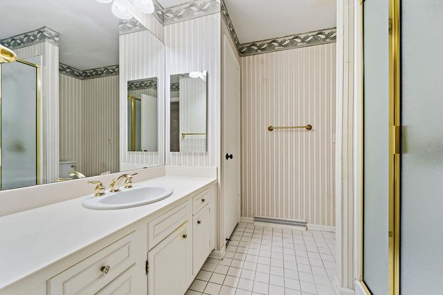2314 Dickinson COURT, Mequon, WI 53092