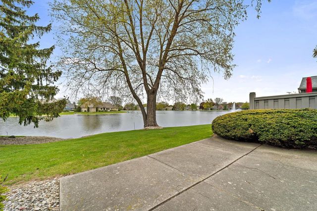 2314 Dickinson COURT, Mequon, WI 53092