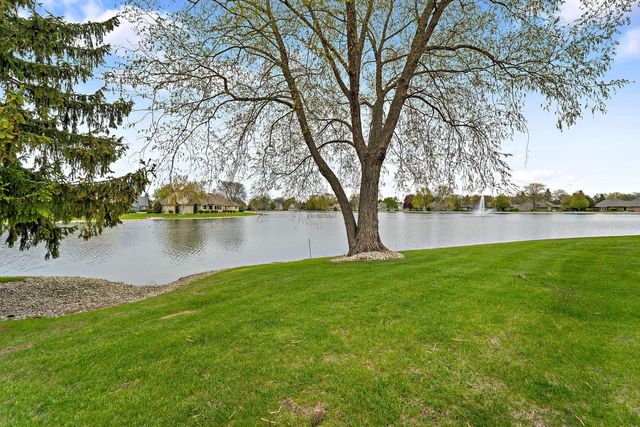 2314 Dickinson COURT, Mequon, WI 53092