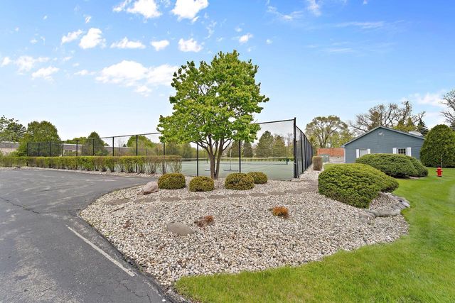 2314 Dickinson COURT, Mequon, WI 53092