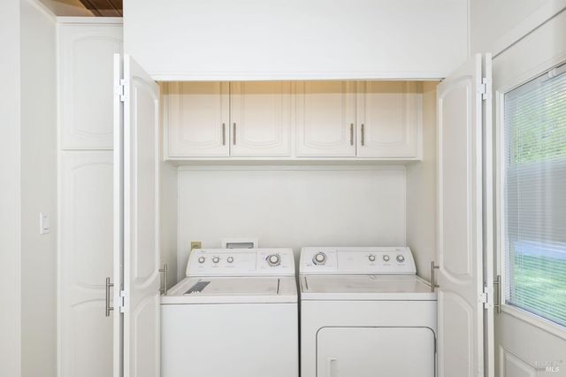 18 San Miguel Ct, Fairfax, CA 94930