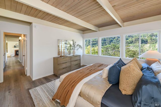 18 San Miguel Ct, Fairfax, CA 94930