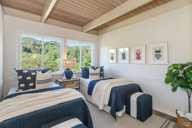 18 San Miguel Ct, Fairfax, CA 94930