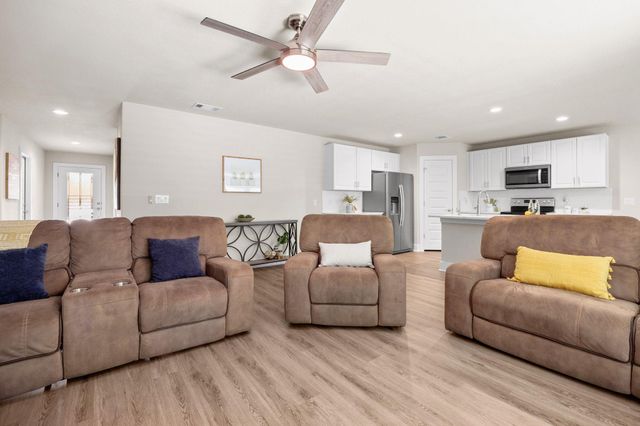 20102 Lee LN, Lago Vista, TX 78645