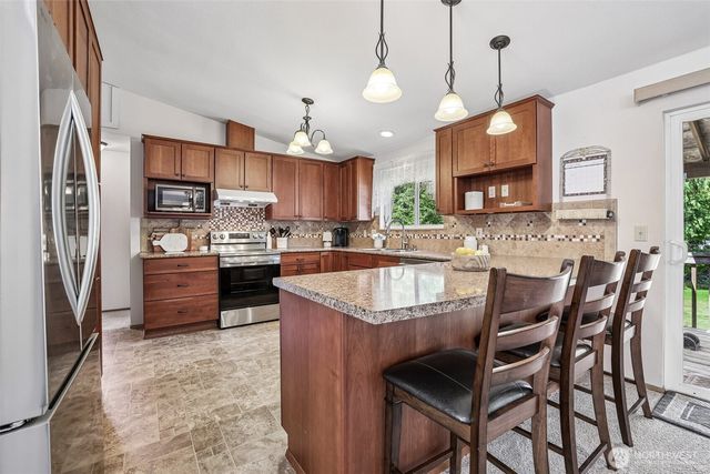 9605 208th Avenue E, Bonney Lake, WA 98391