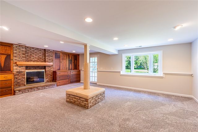 274 Parkview Drive, Penfield, NY 14625