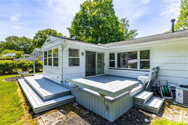 274 Parkview Drive, Penfield, NY 14625