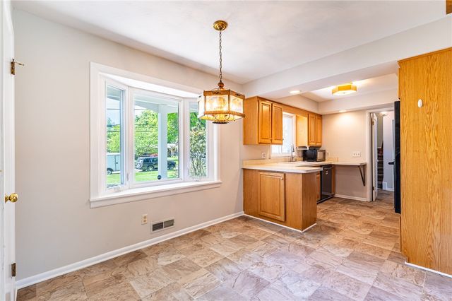 274 Parkview Drive, Penfield, NY 14625