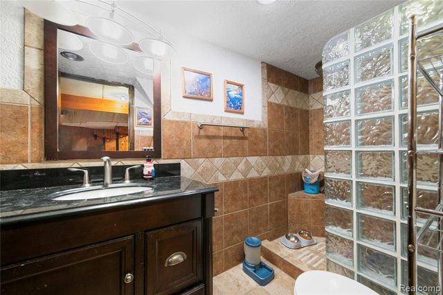 27616 Sheridan Street, Garden City, MI 48135