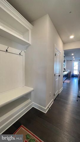 730 QUARRY POINT RD, Malvern, PA 19355