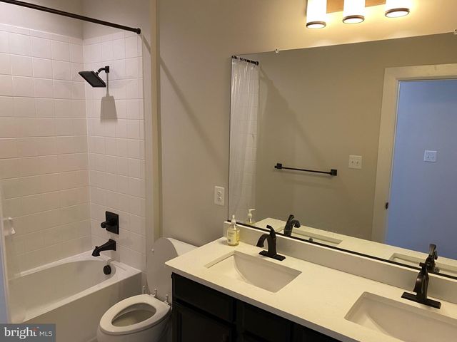 730 QUARRY POINT RD, Malvern, PA 19355