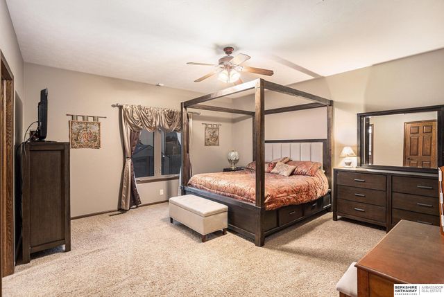 8922 S 29th Street, Lincoln, NE 68516