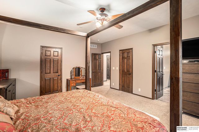 8922 S 29th Street, Lincoln, NE 68516