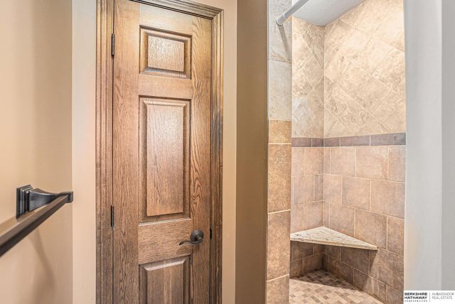 8922 S 29th Street, Lincoln, NE 68516