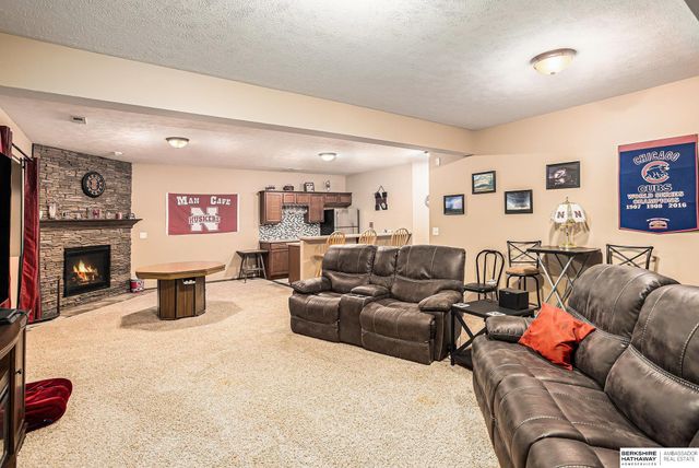 8922 S 29th Street, Lincoln, NE 68516