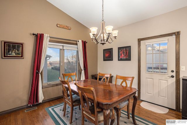 8922 S 29th Street, Lincoln, NE 68516