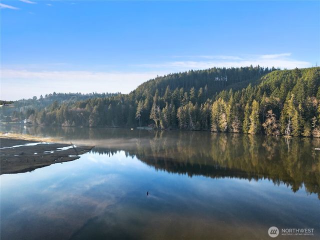 730 NE Black Bear Road, Belfair, WA 98528