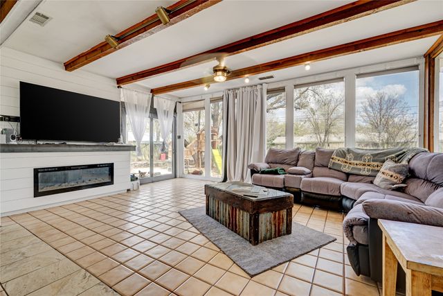 810 S Avenue O, Clifton, TX 76634