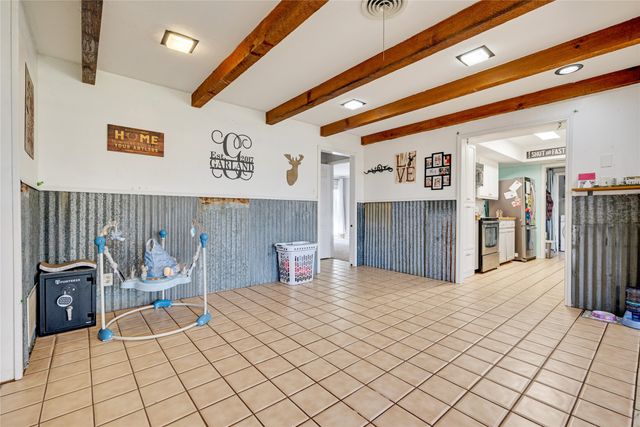 810 S Avenue O, Clifton, TX 76634