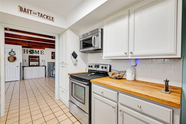 810 S Avenue O, Clifton, TX 76634